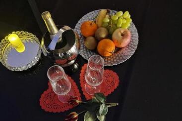هتل Privat Spa Mit Whirlpool Und Sauna In Sursee