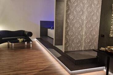 هتل Privat Spa Mit Whirlpool Und Sauna In Sursee