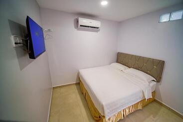 Отель Uptown Semenyih