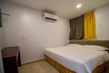 Отель Uptown Semenyih