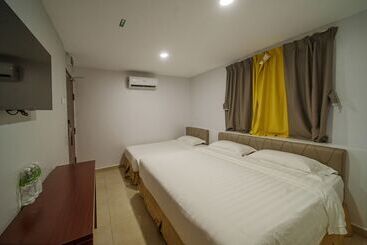 Отель Uptown Semenyih