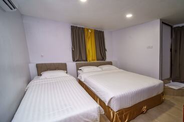 Отель Uptown Semenyih