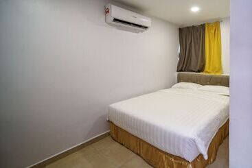 Отель Uptown Semenyih