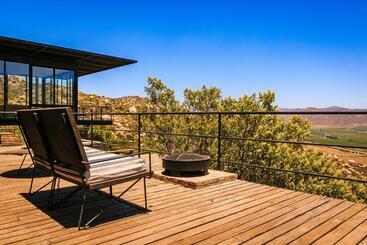هتل Villa Garven