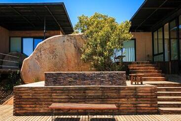 هتل Villa Garven