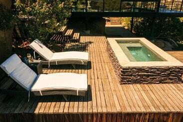 هتل Villa Garven