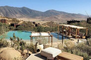 هتل Villa Garven