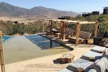 هتل Villa Garven
