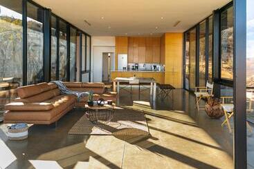 هتل Villa Garven