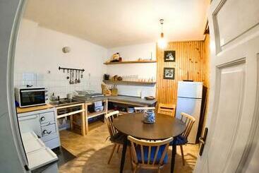 پانسیون Alpine Home Rooms