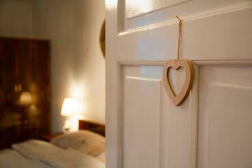 پانسیون Alpine Home   Rooms
