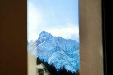 پانسیون Alpine Home   Rooms