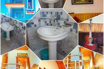 הוסטל Anurag Hotel Chakrata