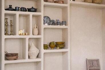 تختخواب و صبحانه Haert Boutique Wellness Suites City Centre