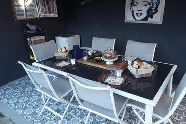 تختخواب و صبحانه La Maison De Sylvie, Chambres D Hôtes à Tarbes