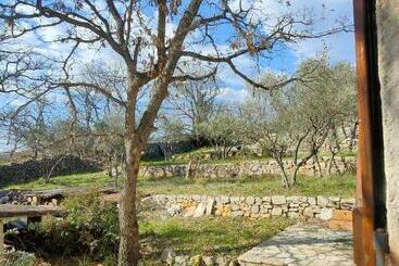 تختخواب و صبحانه Villa Les Chariotins