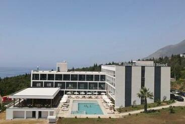 Black Diamond Hotel Dhermi