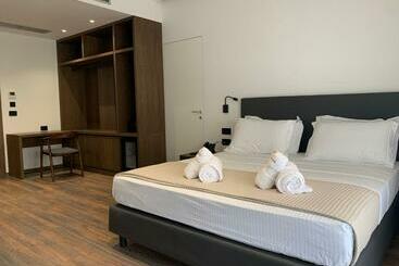 Black Diamond Hotel Dhermi