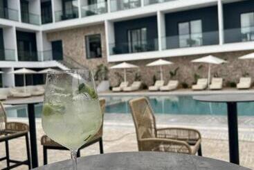 Black Diamond Hotel Dhermi