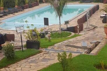 هتل Capella Resort
