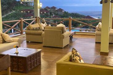 هتل Capella Resort