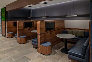 هتل Courtyard By Marriott Olympia
