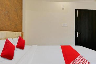 هتل Flagship Bliss Inn