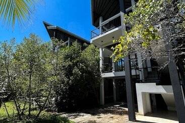 هتل Karawwa Luxury Villas