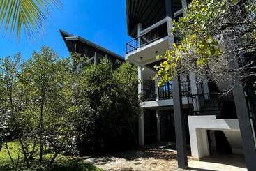 هتل Karawwa Luxury Villas