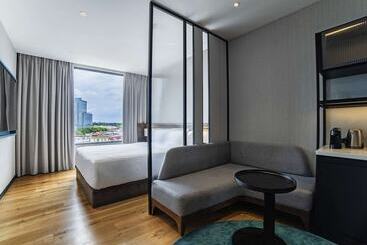 Отель Mercure Miri City Centre