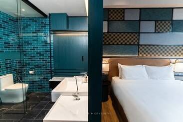 Отель Mercure Miri City Centre