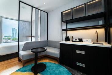 Отель Mercure Miri City Centre