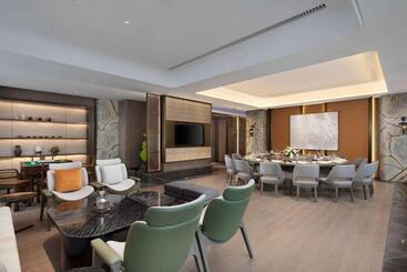 Hotel Ramada By Wyndham Xiangyang Xiangcheng