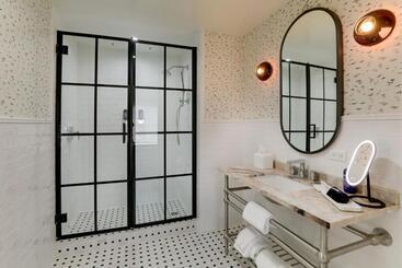 Trilogy Hotel Montgomery, Autograph Collection