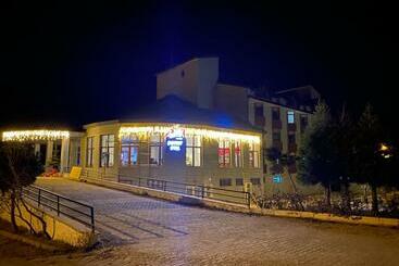 هتل West Davraz