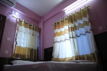 پانسیون Fewa View Guest House