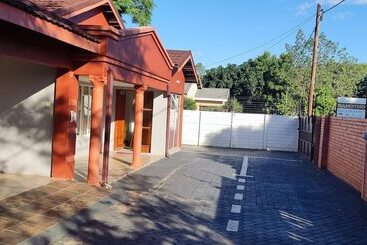 پانسیون Gamotho Bed & Breakfast