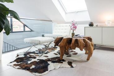 The Penthouse At Eco Smart Apartments - Nuremberg