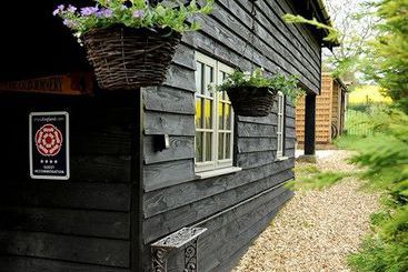 تختخواب و صبحانه The Old Joinery