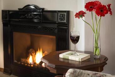 تختخواب و صبحانه The Roosevelt Inn