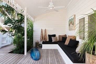 هتل Atlantic Byron Bay