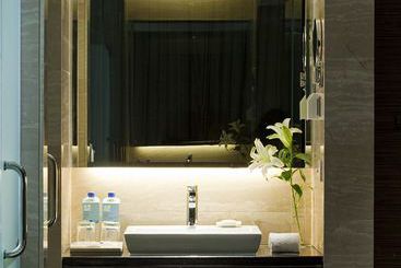 هتل Four Points By Sheraton Tai'an