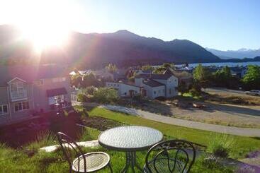 هتل Lake Wanaka Lodge