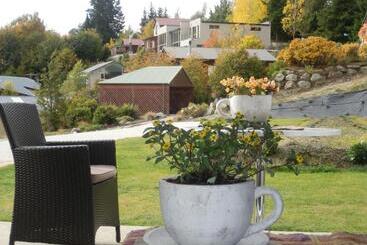 هتل Lake Wanaka Lodge