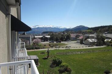 هتل Lake Wanaka Lodge