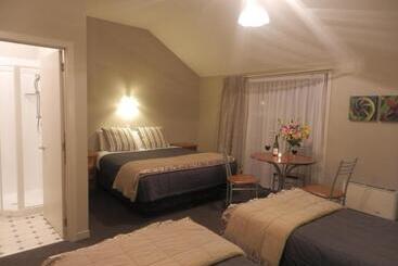 هتل Lake Wanaka Lodge