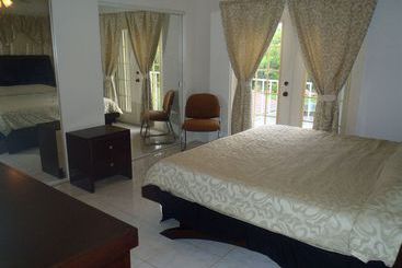 هتل Spotts Beach Houses