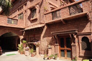 هتل Suryagarh Heritage