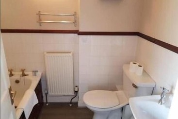 The Moelwyn Hotel & Restaurant