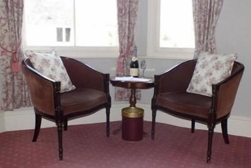 The Moelwyn Hotel & Restaurant